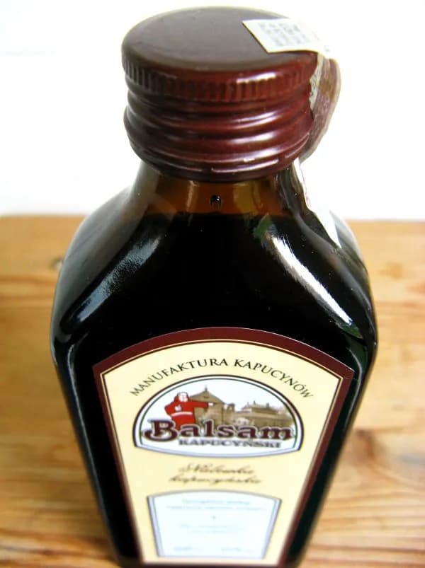 Jak stosować balsam kapucyński? Bezpieczne dawkowanie i zastosowanie Jak stosować balsam kapucyński? Bezpieczne dawkowanie i zastosowanie