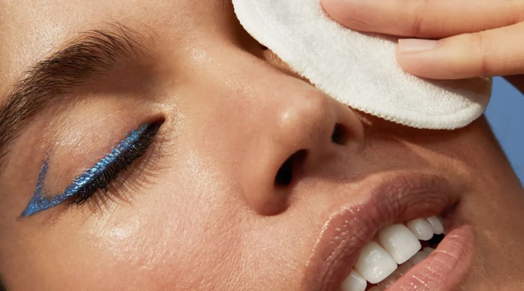 Jak zmywać krem BB, aby uniknąć podrażnień i zanieczyszczeń skóry